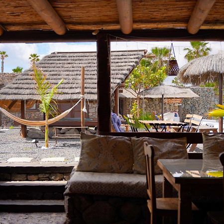 Finca De Arrieta Village - Yurts And Stone Cottages - Shared Pool - Walking Distance To Arrieta Beach - Eco Friendly Tabayesco Exterior photo