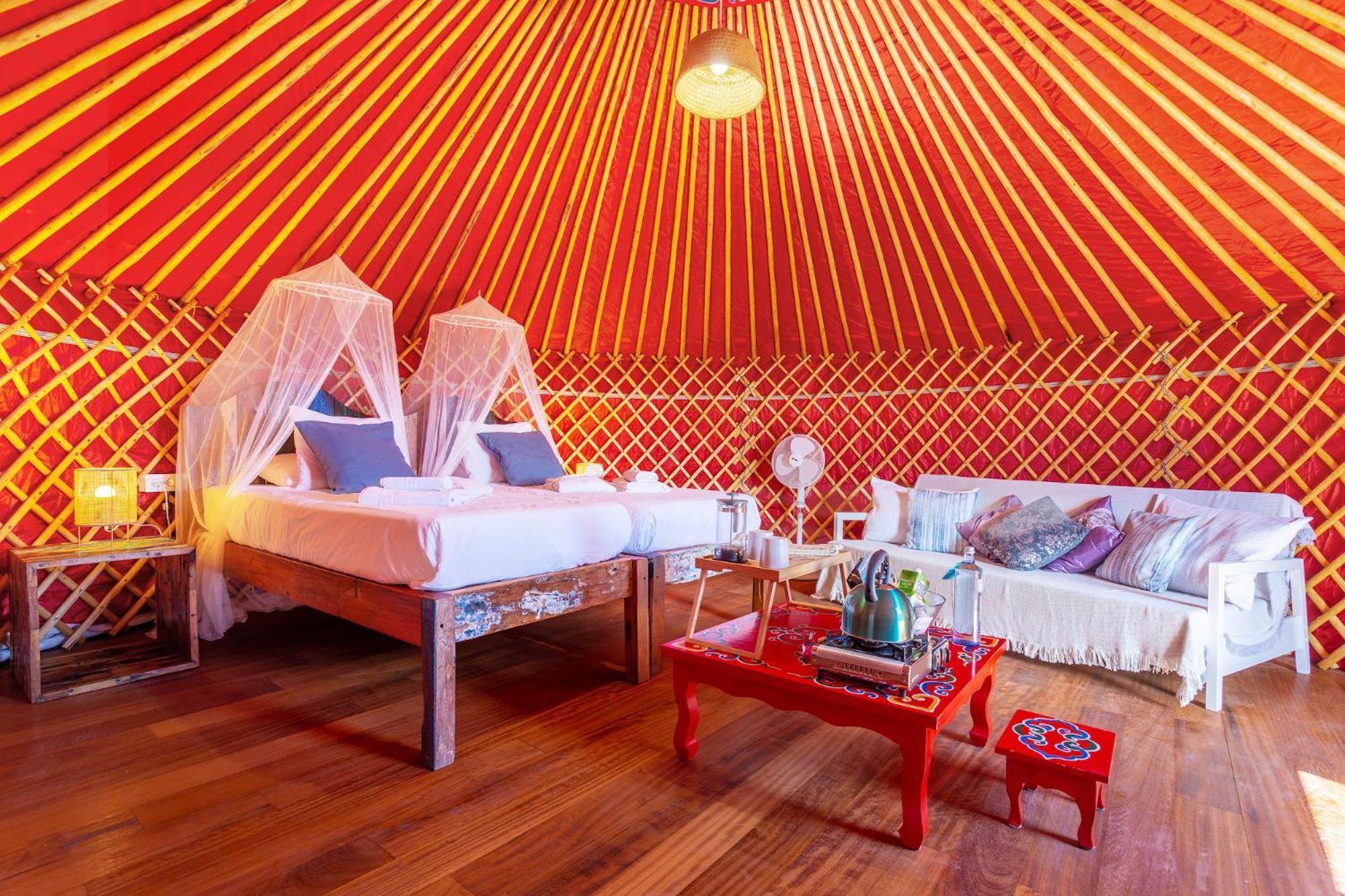 Finca De Arrieta Village - Yurts And Stone Cottages - Shared Pool - Walking Distance To Arrieta Beach - Eco Friendly Tabayesco Exterior photo