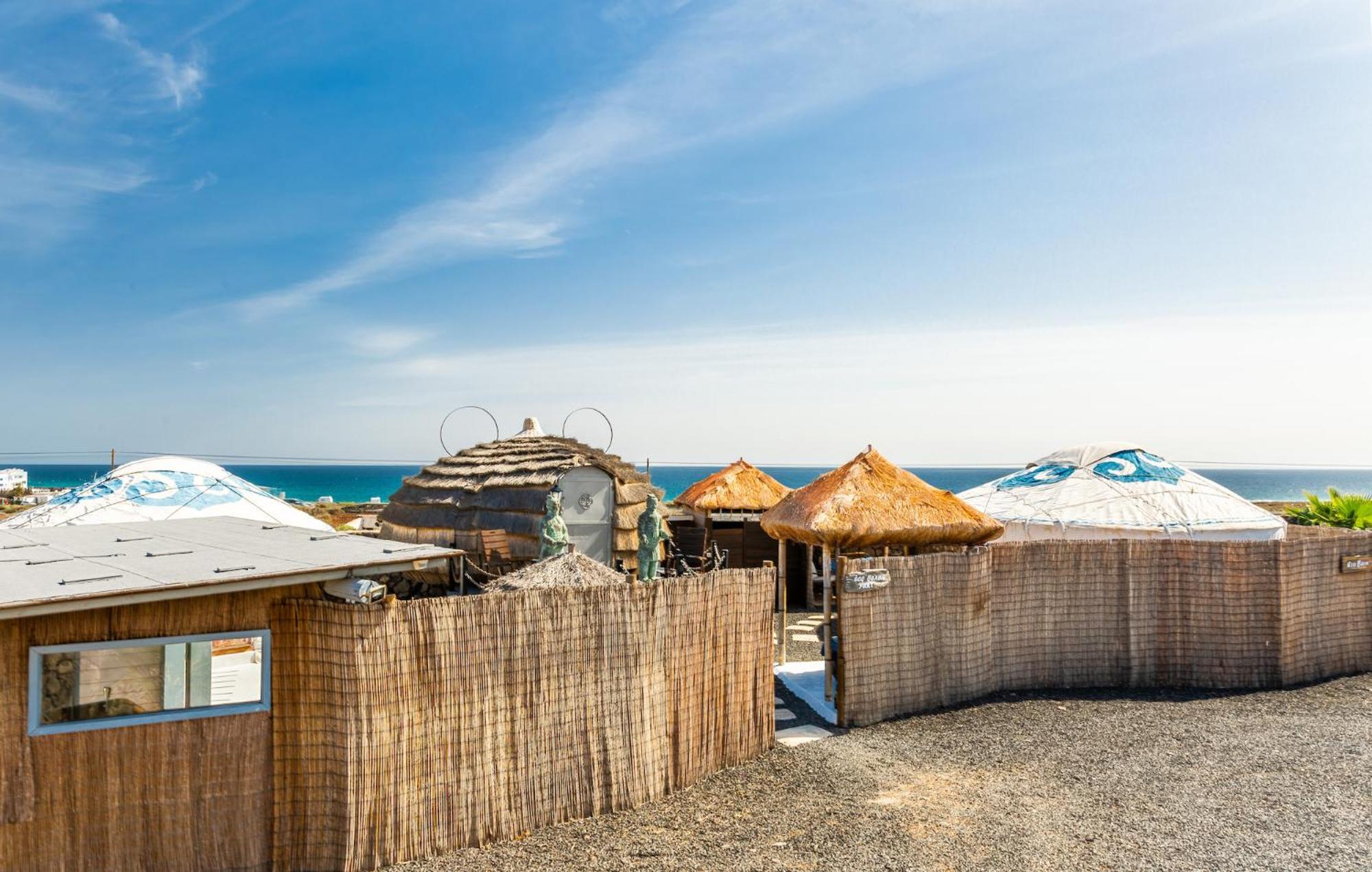 Finca De Arrieta Village - Yurts And Stone Cottages - Shared Pool - Walking Distance To Arrieta Beach - Eco Friendly Tabayesco Exterior photo