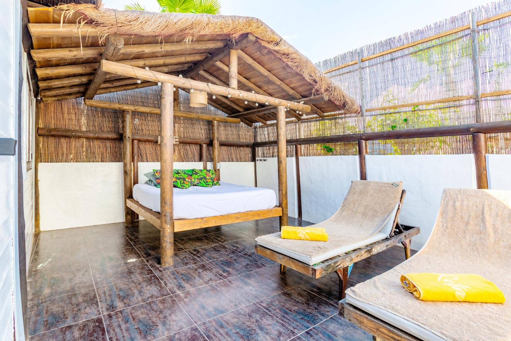 Finca De Arrieta Village - Yurts And Stone Cottages - Shared Pool - Walking Distance To Arrieta Beach - Eco Friendly Tabayesco Exterior photo